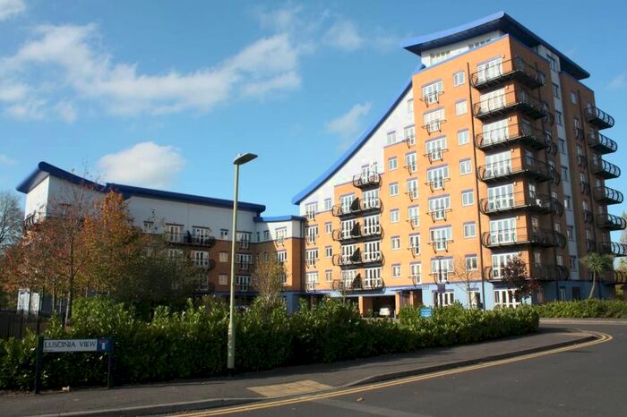 2 Bedroom Flat To Rent In Luscinia View, Napier Road, Reading, Berkshire, RG1