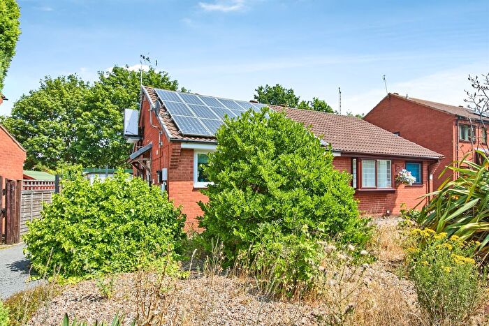 2 Bedroom Semi-Detached Bungalow For Sale In Yeovil Close, Alvaston, Derby, DE24