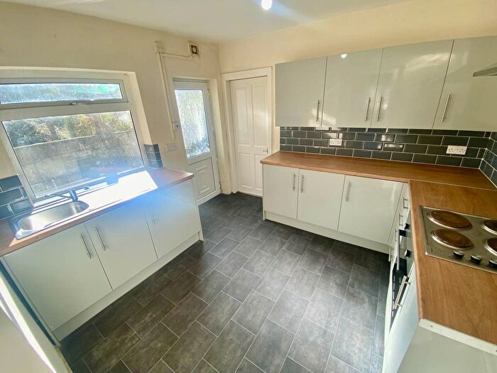 2 Bedroom Property To Rent In Elphin Gardens, Townhill, Swansea, SA1