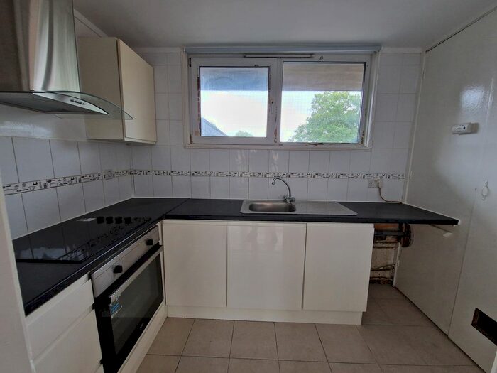 1 Bedroom Flat To Rent In Prague Place, Brixton/Clapham, SW2