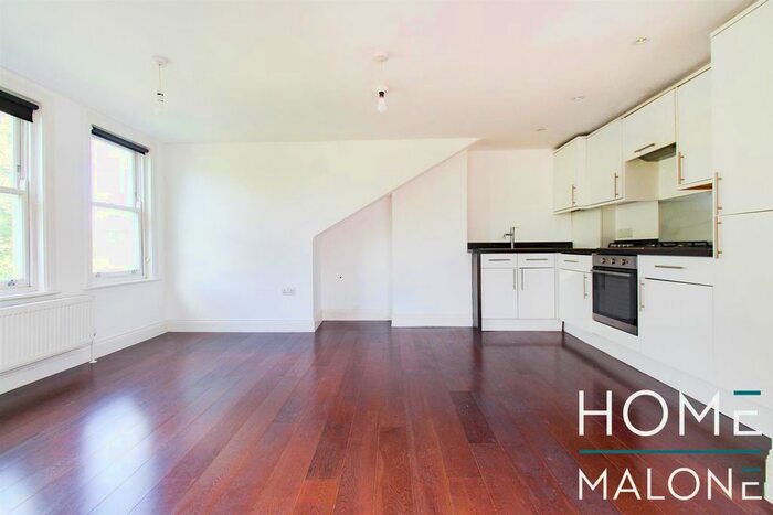 2 Bedroom Flat To Rent In Evering Road, London, E5