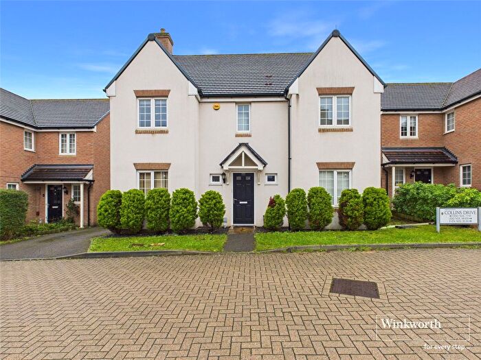 4 Bedroom Detached House To Rent In Collins Drive, Earley, Reading, Berkshire, RG6