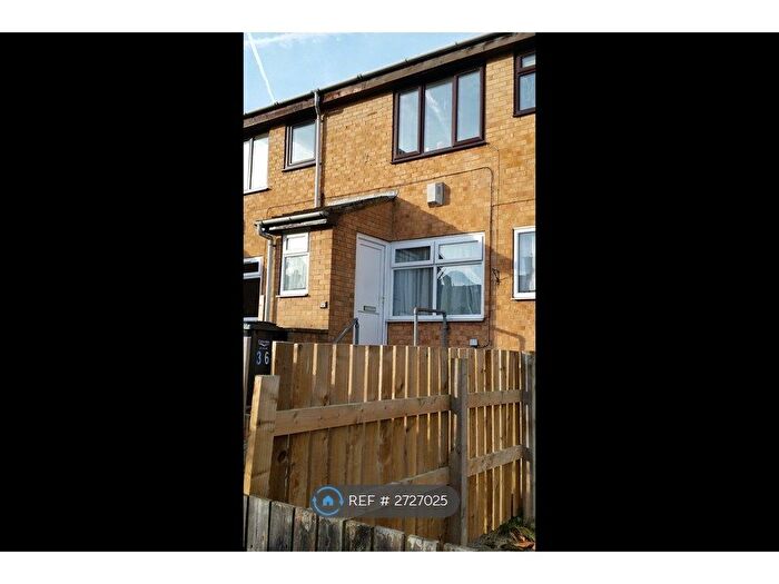 1 Bedroom Flat To Rent In Ovenden, Halifax, HX3