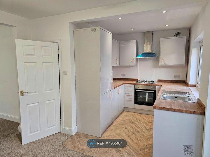 3 Bedroom Semi-Detached House To Rent In Wanlip Avenue, Birstall, Leicester, LE4