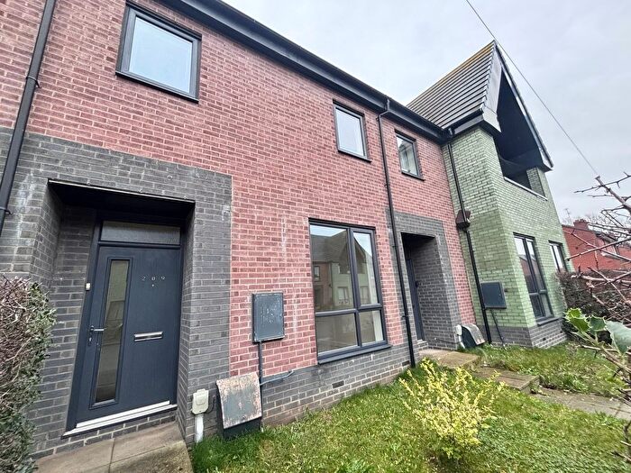 3 Bedroom Property To Rent In Hawthorn Avenue, Hull, HU3