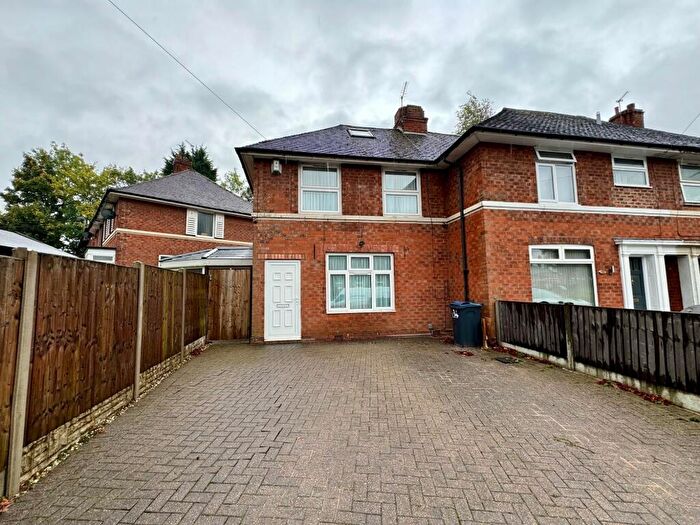 4 Bedroom House To Rent In Weoley Avenue, Weoley Castle, B29