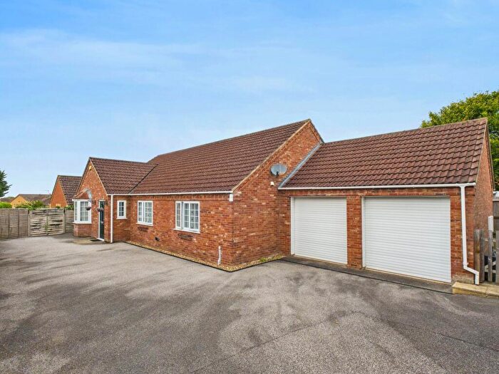 4 Bedroom Detached Bungalow For Sale In London Road, Downham Market, PE38