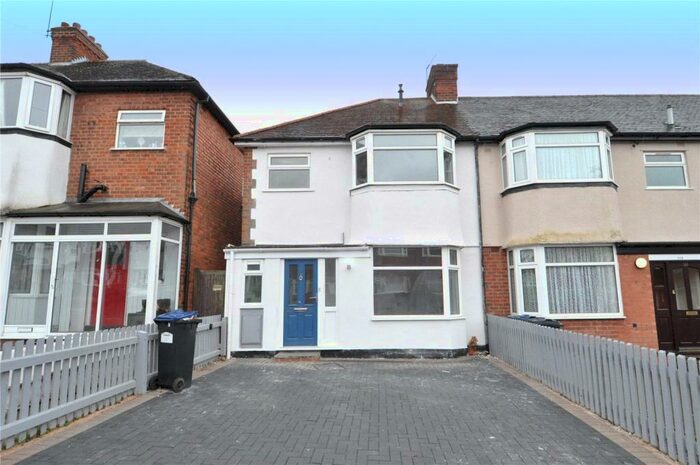 3 Bedroom Semi-Detached House To Rent In Lindsworth Road, Birmingham, West Midlands, B30