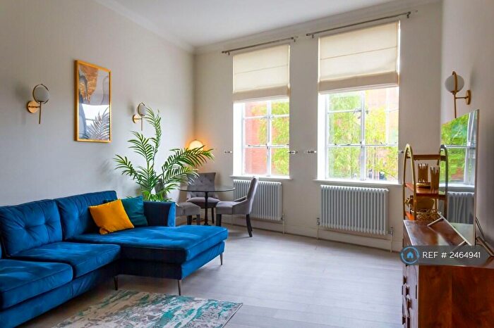 2 Bedroom Flat To Rent In Sigrist Square, Kingston Upon Thames, KT2