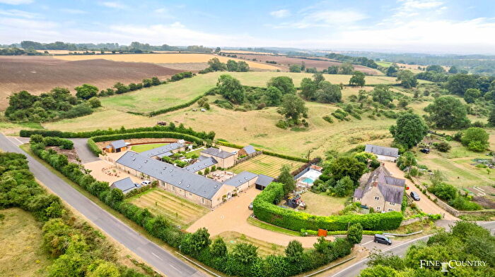 6 Bedroom Barn Conversion For Sale In Kings Cliffe, PE8