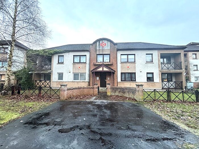 3 Bedroom Flat For Sale In Columba Crescent, Motherwell, Lanarkshire, ML1