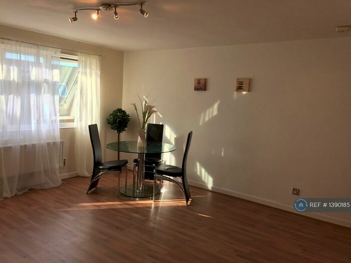 Studio To Rent In Silbury Boulevard, Milton Keynes, MK9
