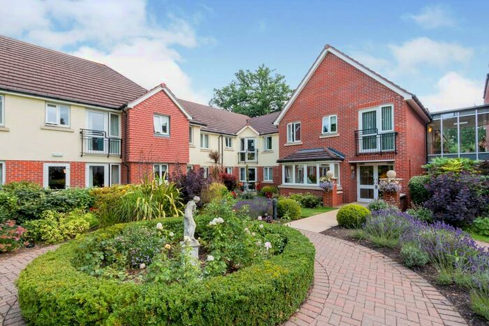 1 Bedroom Apartment To Rent In Wellington Lodge, Camberley, GU15