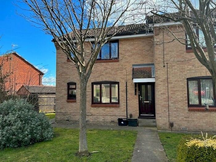 1 Bedroom Studio To Rent In Hartwith Close, Harrogate, HG3