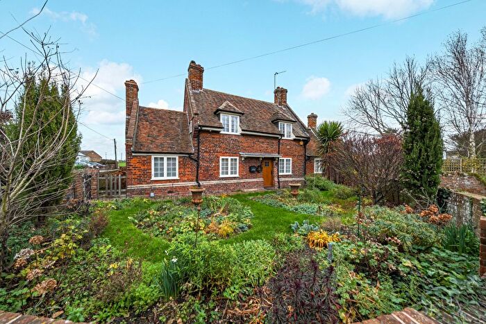 3 Bedroom Detached House For Sale In Minnis Way, Worth, Deal, Kent, CT14