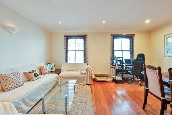 1 Bedroom Property For Sale In Fulham Broadway, London, SW6