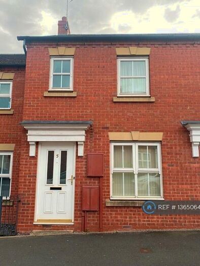 2 Bedroom Terraced House To Rent In Drovers Close, Uttoxeter, ST14
