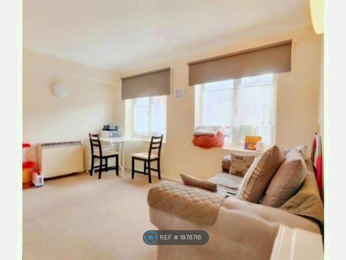 1 Bedroom Flat To Rent In Wyndhams Court, Thornton Heath, CR7