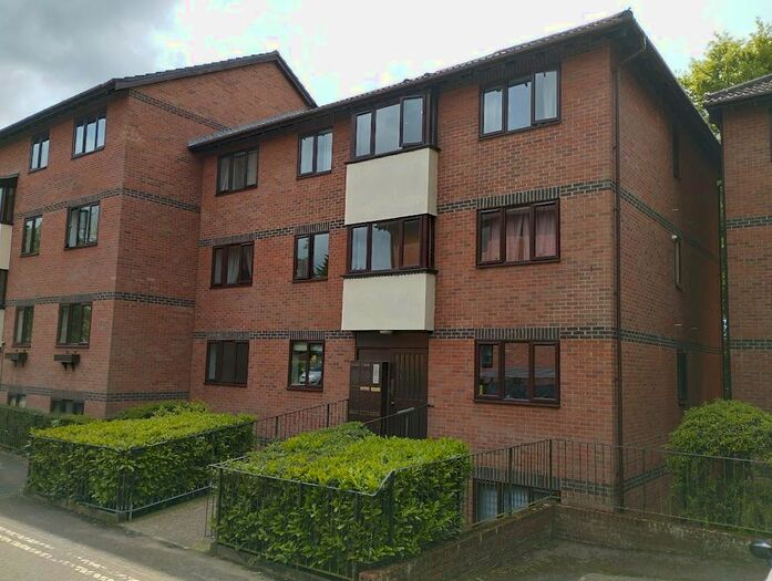 2 Bedroom Flat To Rent In Oakstead Close, Ipswich, IP4