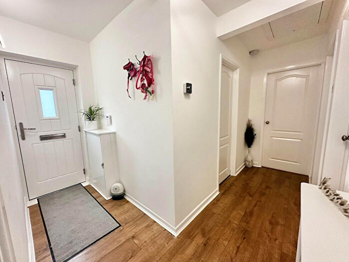 2 Bedroom Bungalow For Sale In Holts Lane, Poulton-Le-Fylde, FY6