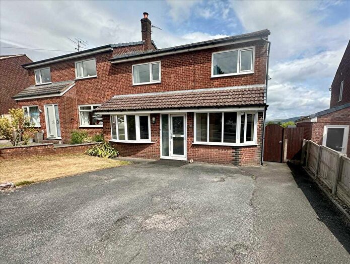 3 Bedroom Semi-Detached House To Rent In Carlton Close, Blackrod, Bolton, Blackrod, BL6