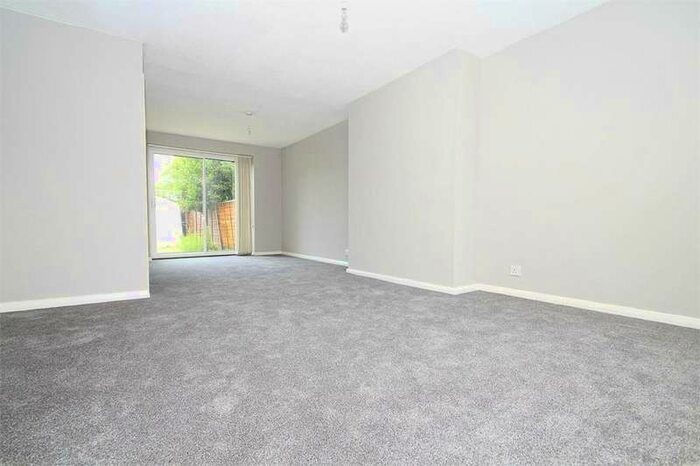 3 Bedroom End Of Terrace House To Rent In Mill Close, West Drayton, Middlesex, UB7