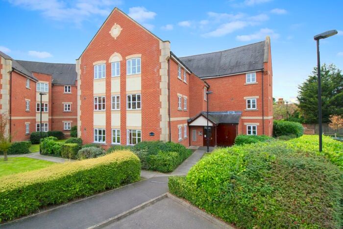 2 Bedroom Apartment To Rent In Bennett Crescent, Cowley, OX4