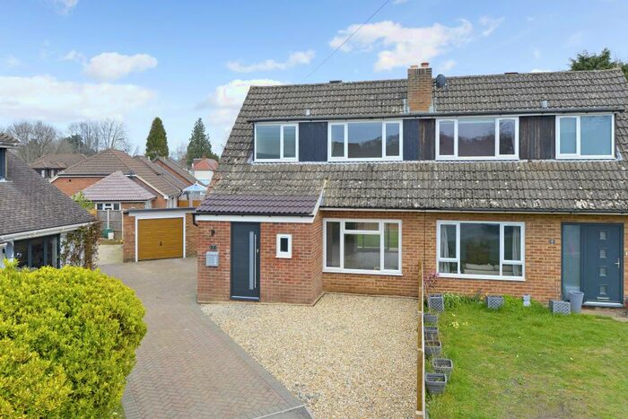 3 Bedroom Semi-Detached House To Rent In Malthouse Mead, Godalming, Surrey, GU8