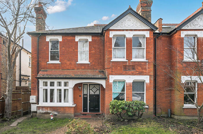 2 Bedroom Apartment For Sale In Farnaby Road, Bromley, BR1