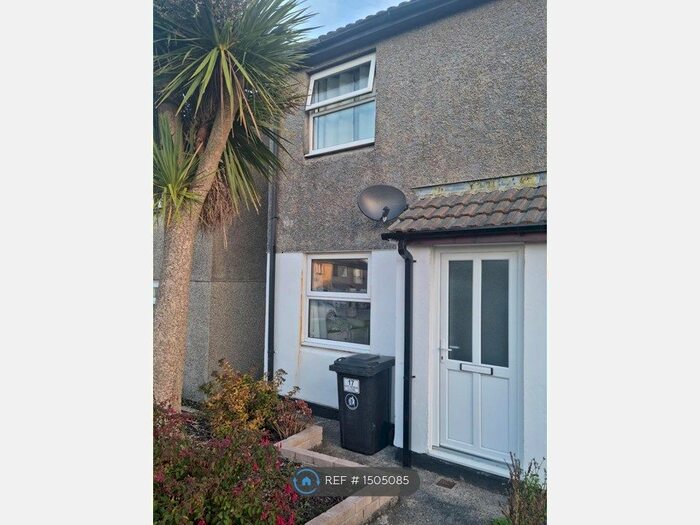 2 Bedroom Semi-Detached House To Rent In Chy Kensa Close, Hayle, TR27