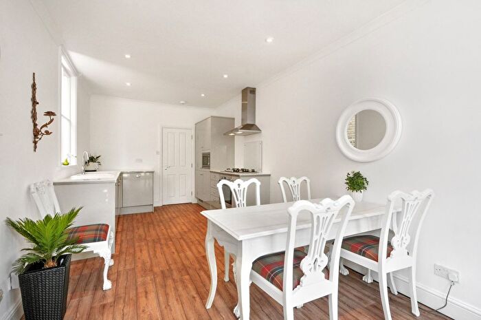 5 Bedroom Terraced House To Rent In Aston Street, Oxford, OX4