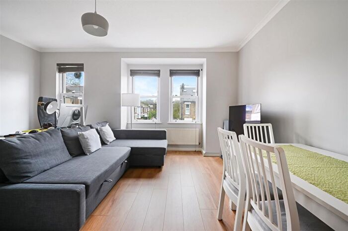 1 Bedroom Flat To Rent In Cecil Road, Wimbledon, SW19