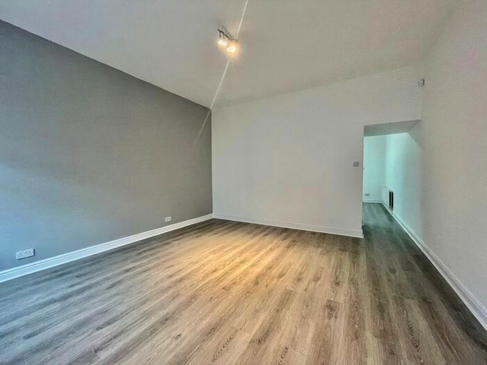 3 Bedroom Terraced House To Rent In Manchester Road, Tyldesley, Manchester., M29