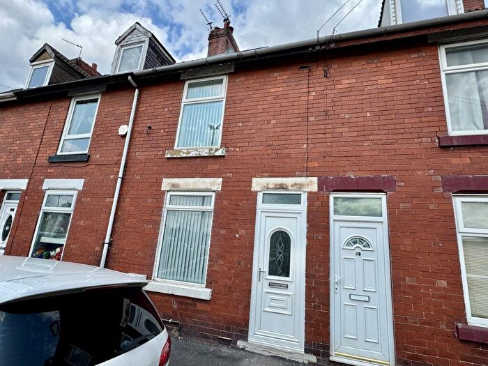 4 Bedroom Terraced House To Rent In Queens Road, Carcroft, Doncaster, DN6