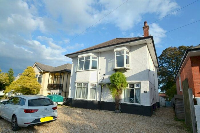 2 Bedroom Flat To Rent In Southbourne, BH6