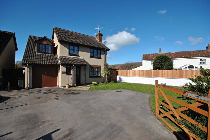 4 Bedroom Detached House For Sale In Upper New Road, Cheddar, BS27