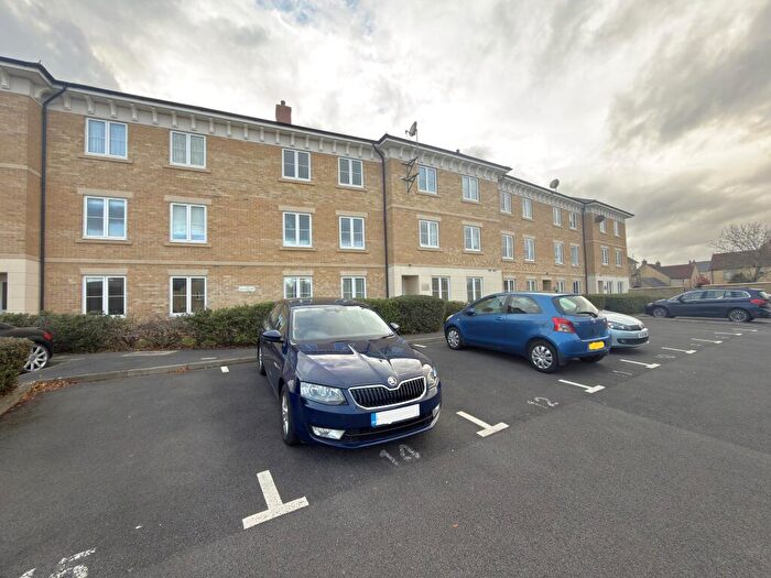 2 Bedroom Apartment To Rent In Meadow Way, Carterton, OX18