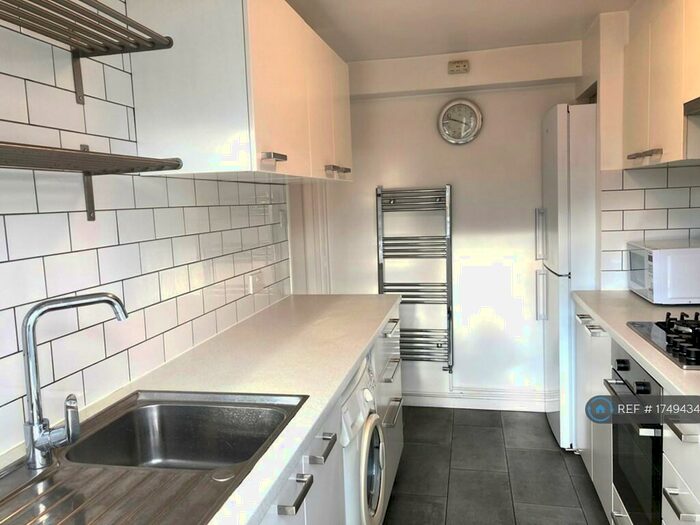 2 Bedroom Flat To Rent In Coldbath Street, London, SE13