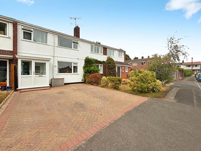 3 Bedroom Terraced House For Sale In Marshall Close, Farnborough, Hampshire, GU14