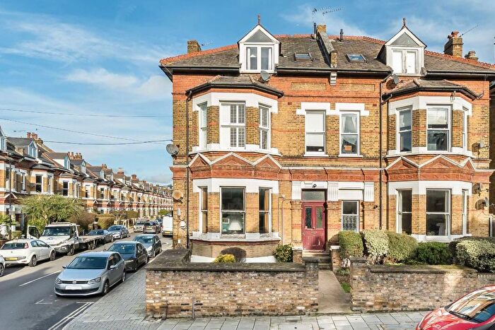 2 Bedroom Flat For Sale In Tierney Road, Streatham, SW2
