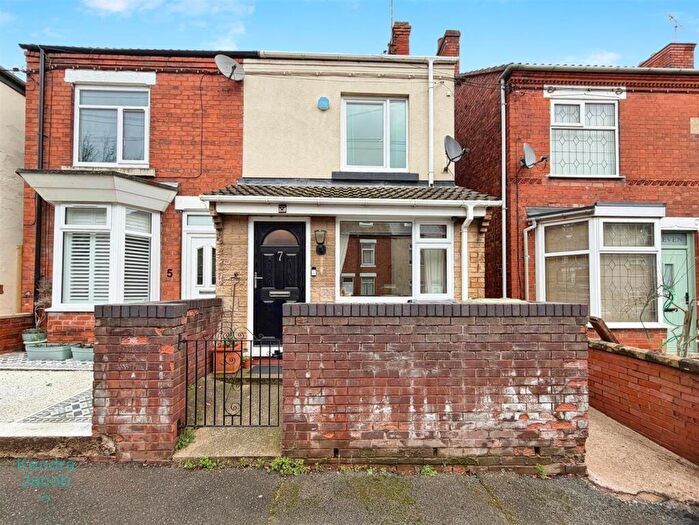 3 Bedroom Semi-Detached House For Sale In King Street, Hodthorpe, Worksop, S80