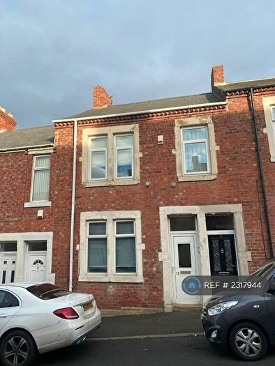 2 Bedroom Flat To Rent In Park Terrace, Swalwell, Newcastle Upon Tyne, NE16