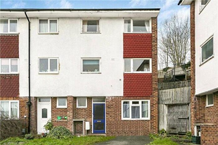 4 Bedroom Terraced House To Rent In Guildford, GU2