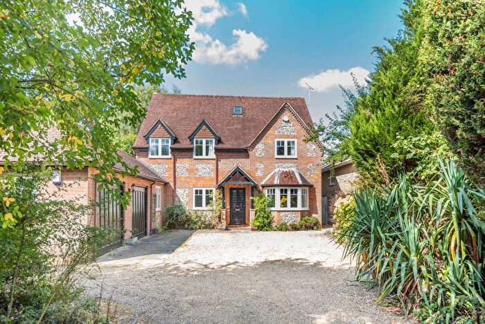 6 Bedroom Detached House For Sale In Two Dells Lane, Ashley Green, HP5