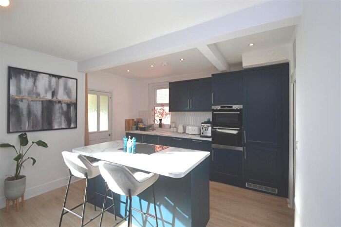 3 Bedroom Semi-Detached House For Sale In Grange Road, East Cowes, PO32