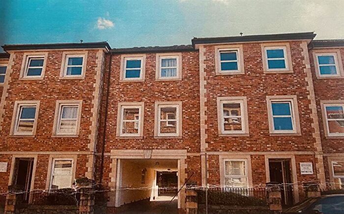 4 Bedroom Flat To Rent In Clifton, Bristol, BS8