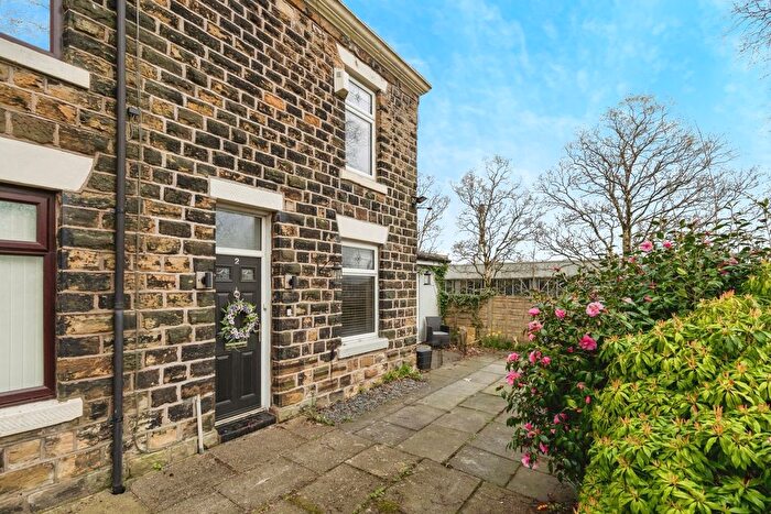 3 Bedroom Semi-Detached House For Sale In Breightmet Fold, Bolton, Greater Manchester, BL2