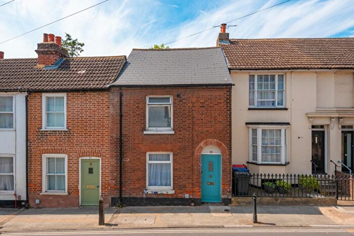4 Bedroom Terraced House To Rent In Whitstable Road, CT2