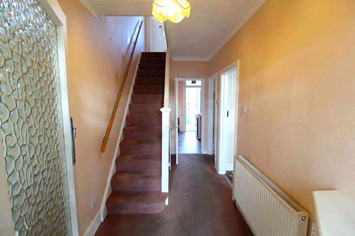 3 Bedroom Terraced House For Sale In Hill House Road, Downend, BS16