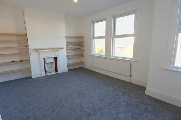 2 Bedroom Maisonette To Rent In Denzil Road, Dollis Hill NW10